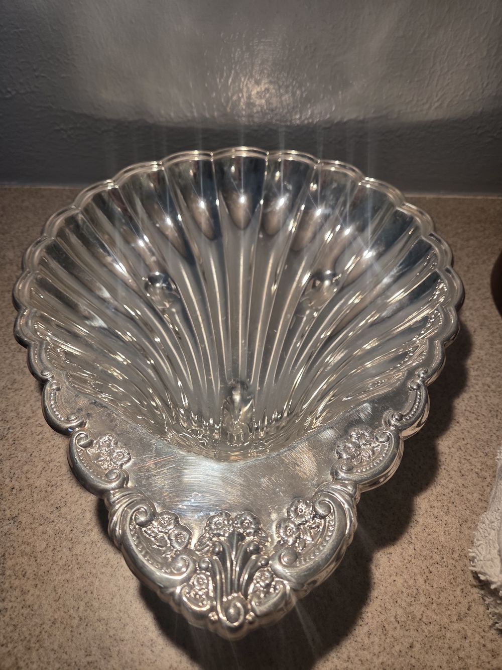 Sheridan Silver Plate Shell Dish with Decorative Base